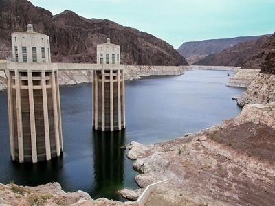 Image for Lake Mead's record low echoes in Colorado