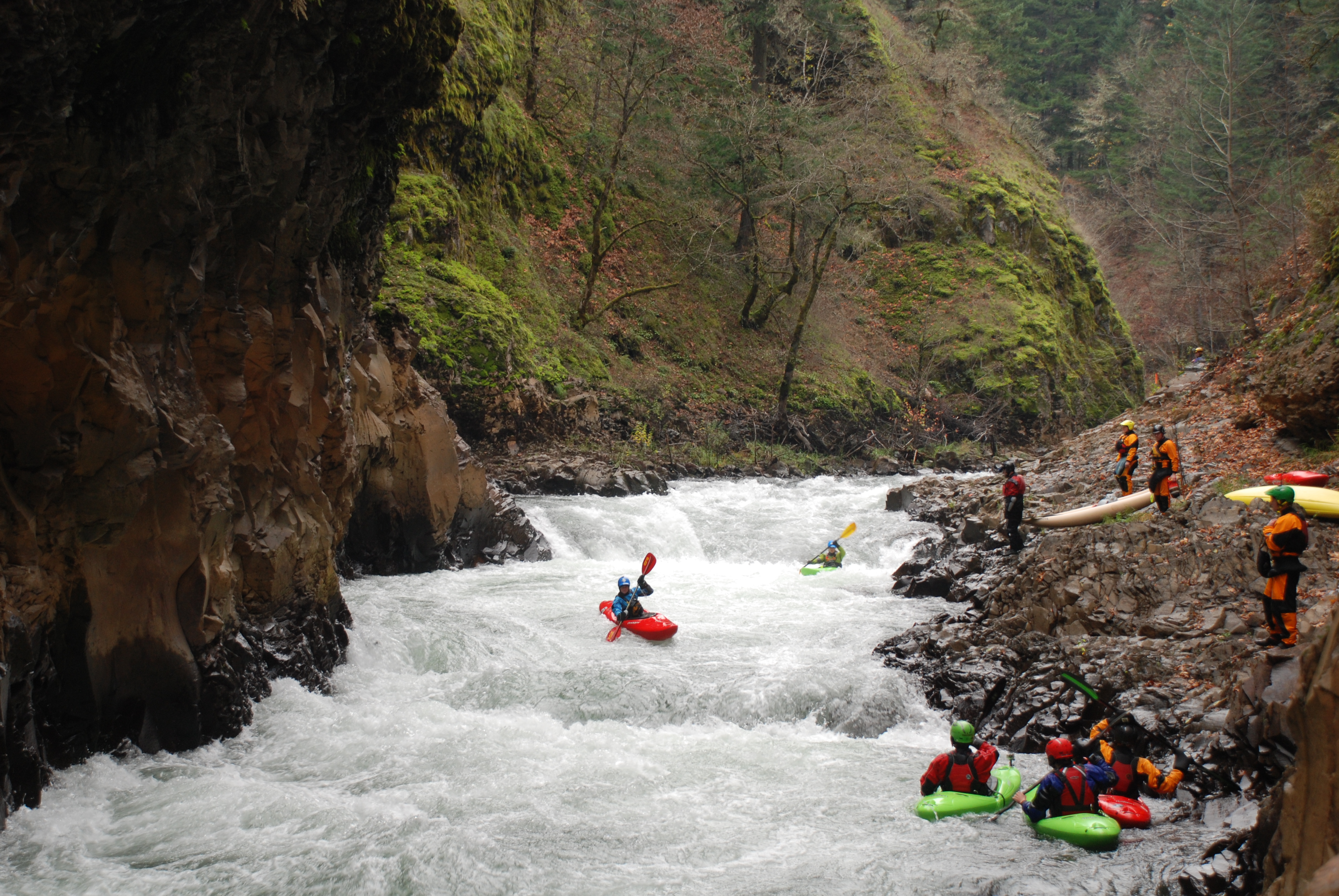 Paddling through Steelhead Falls and entering White Salmon Narrows on the White Salmon.